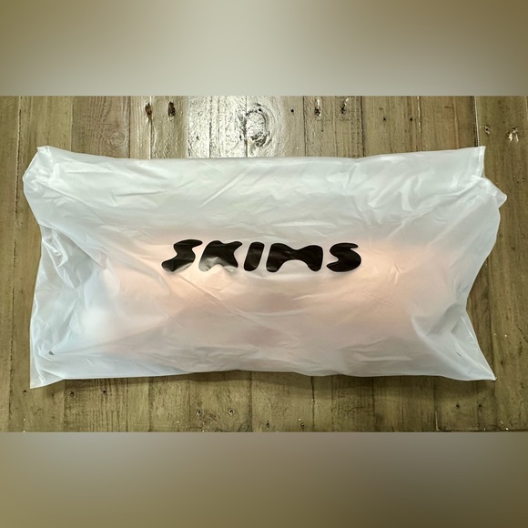 NWT SKIMS Smoothing Intimates Full Coverage Bra - Sienna Tan Beige - 44DD 44E - Picture 7 of 10